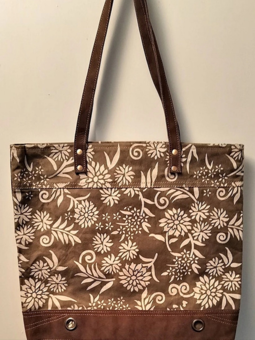 Clea Ray Large Floral Brown & White Tote